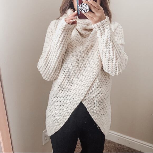 Miracle Fashion▪️Assymetrical Fisherman Knit Off White Sweater. S - Picture 1 of 6